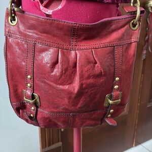 Fossil   Vintage  Crossbody bag leather  dark red  brass hardware medium  VGUC
